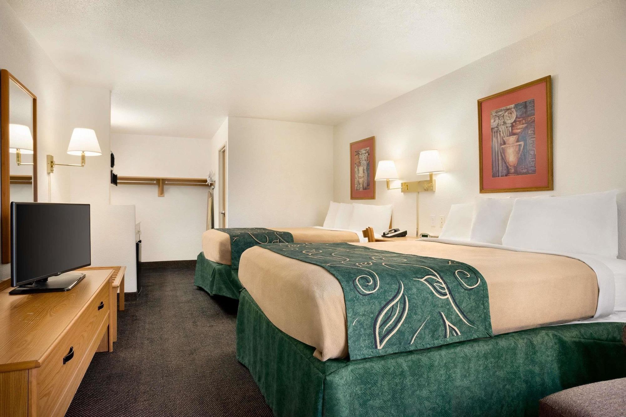 Travelodge By Wyndham Cheyenne Exterior foto
