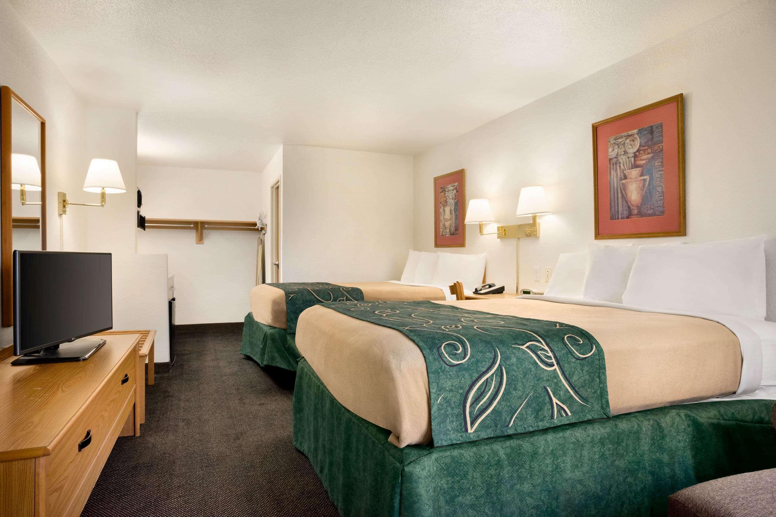 Travelodge By Wyndham Cheyenne Exterior foto