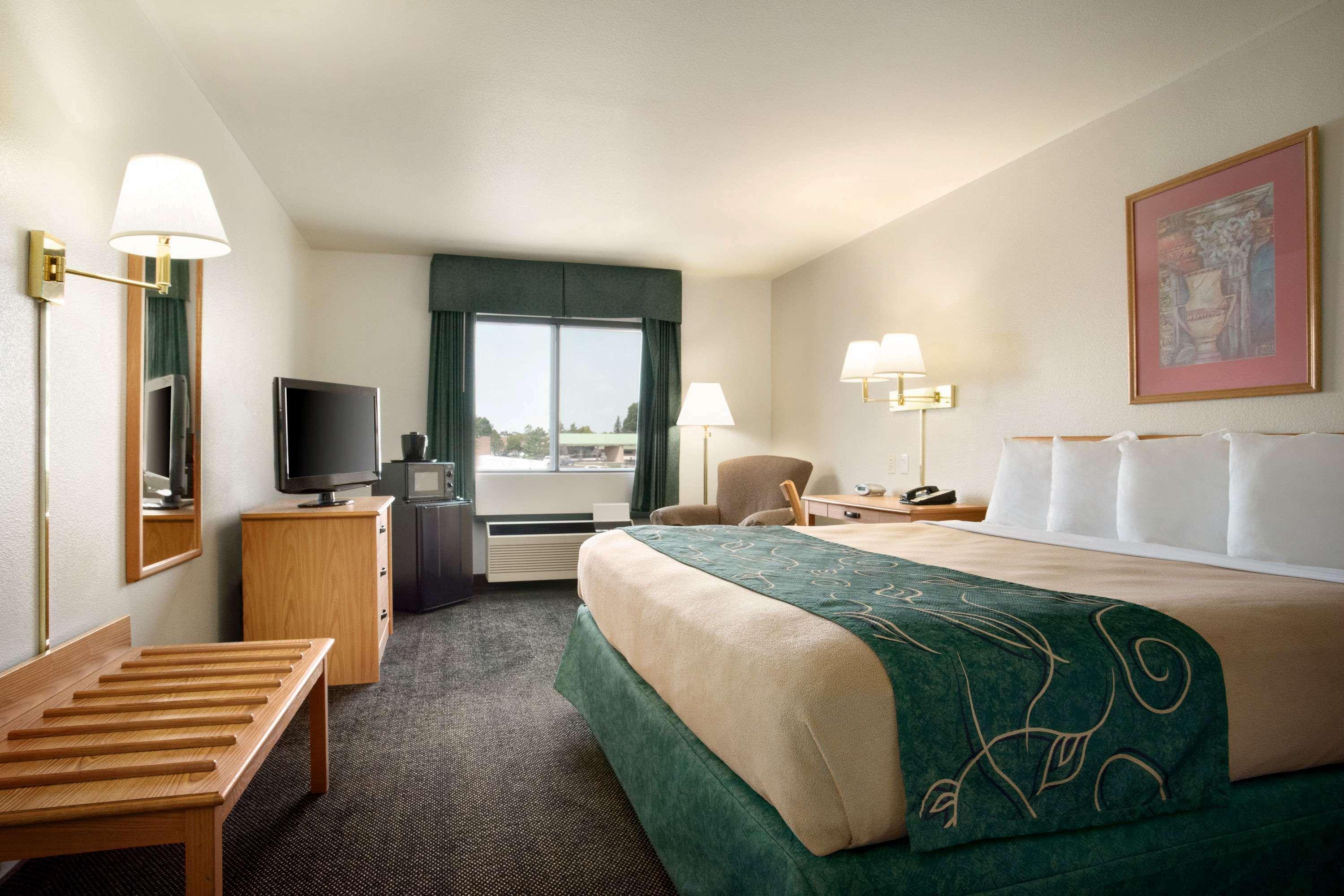 Travelodge By Wyndham Cheyenne Exterior foto